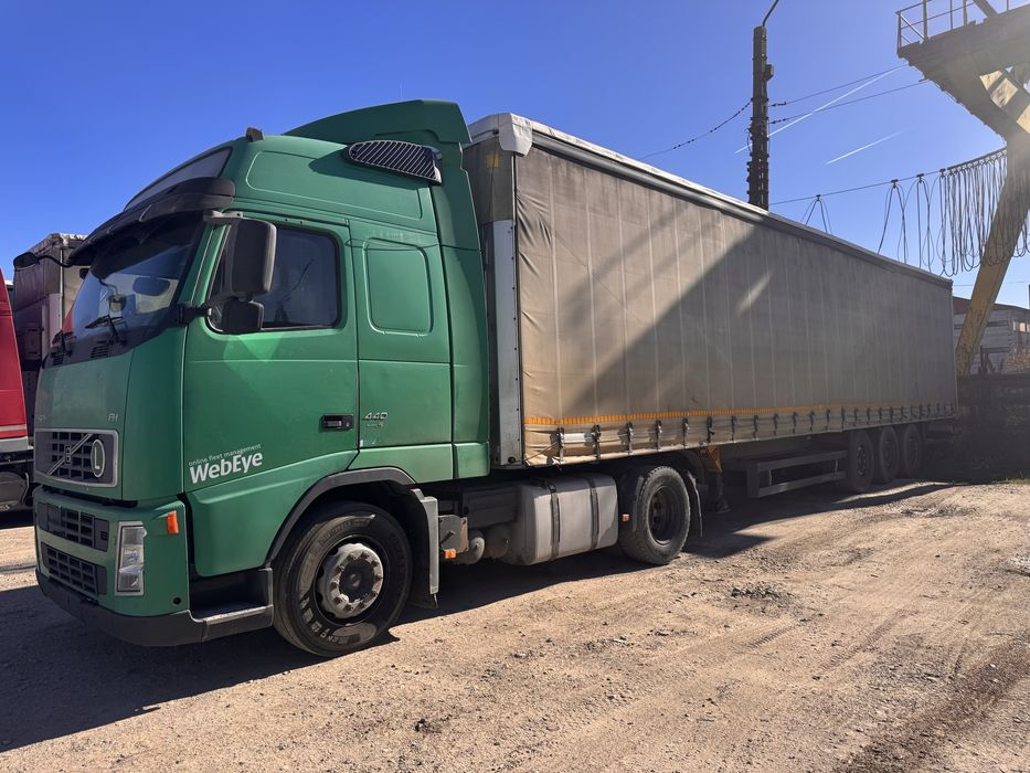Ansamblu Volvo FH12 440 +Schmitz standard