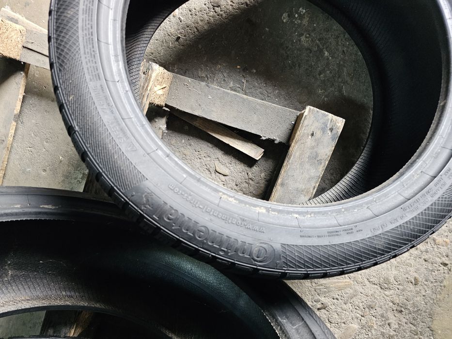 2 anvelope iarna 225 45 18 Continental