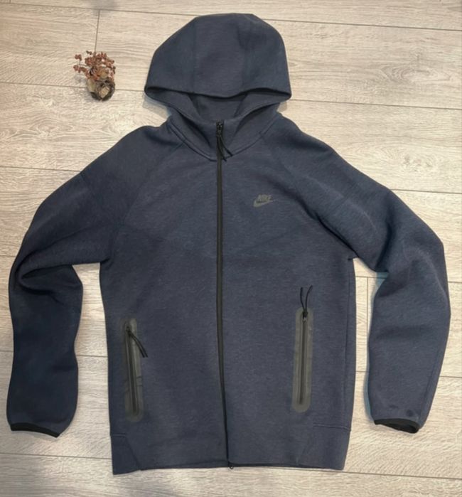 Hanorac Nike Tech Bleumarin, marimea M