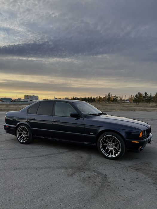 Продам BMW e34 540