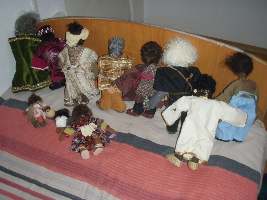 Personaje lucrate manual accesorizate sceneta gen "Nasterea Domnului"