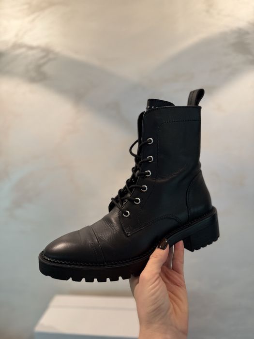 Zara  боти ест.кожа 39лв