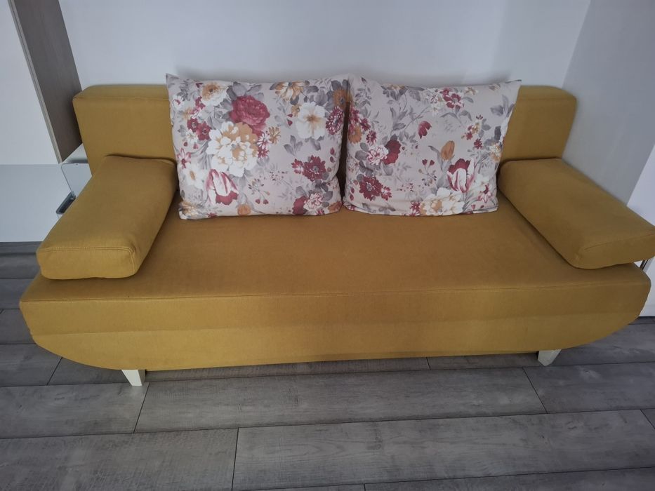 Vând canapea Modern extensibila ( marca mobila Dalin)