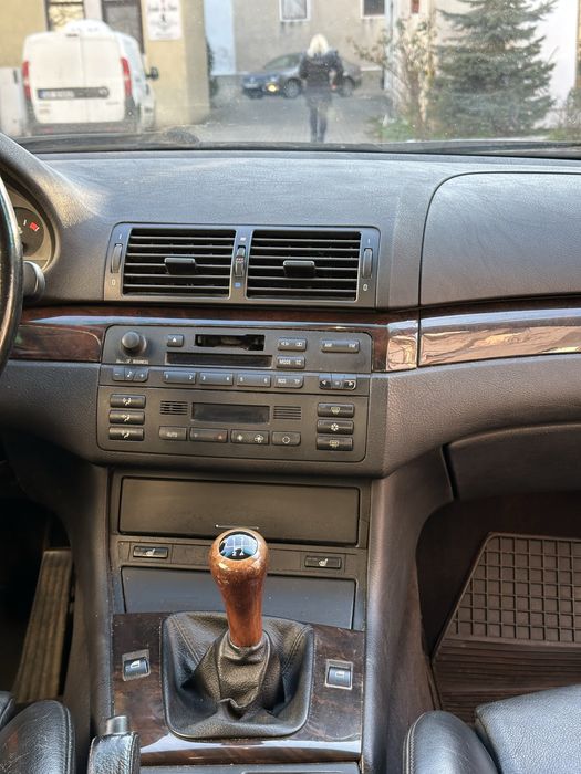 BMW, model 323i, 2.5, 6 cilindri, 170 cp