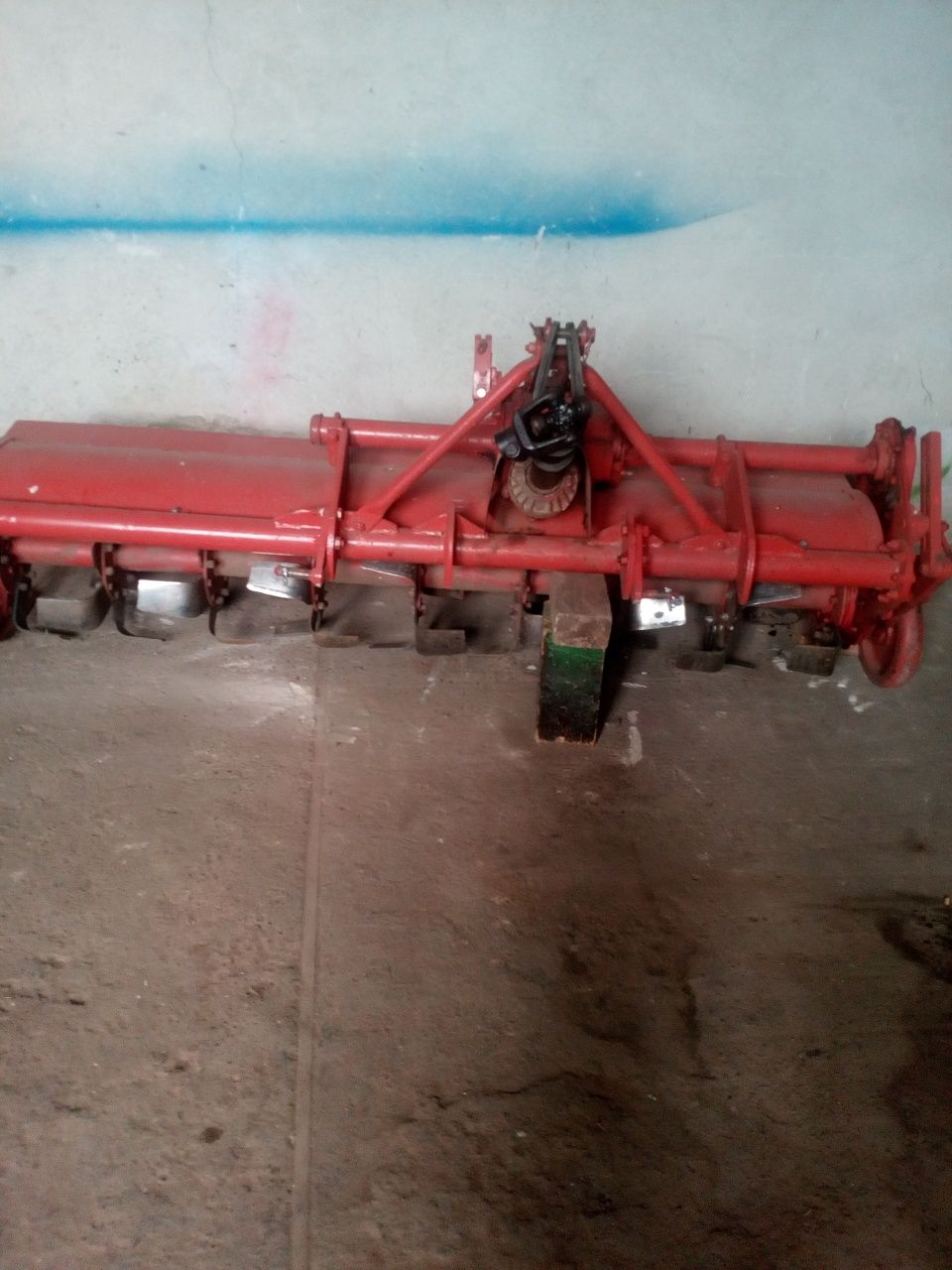 Vând utilaje agricole