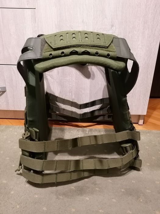 Vând vesta tactică airsoft