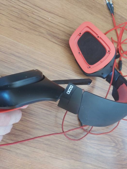 Casti gaming Logitech G230 (functionale dar lipsa bureti)