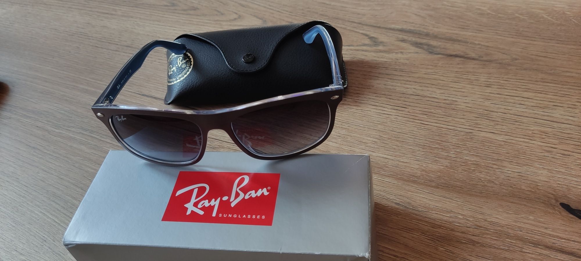 Нови слънчеви очила ray-ban