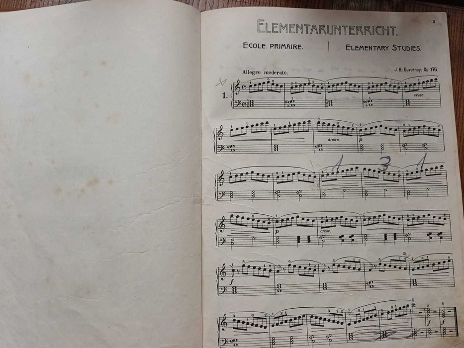 Lot de 10 Cărți Vechi (1860-1960) in stare buna