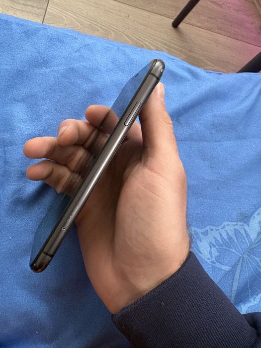 Iphone 11  64 GB в ТОП състояние