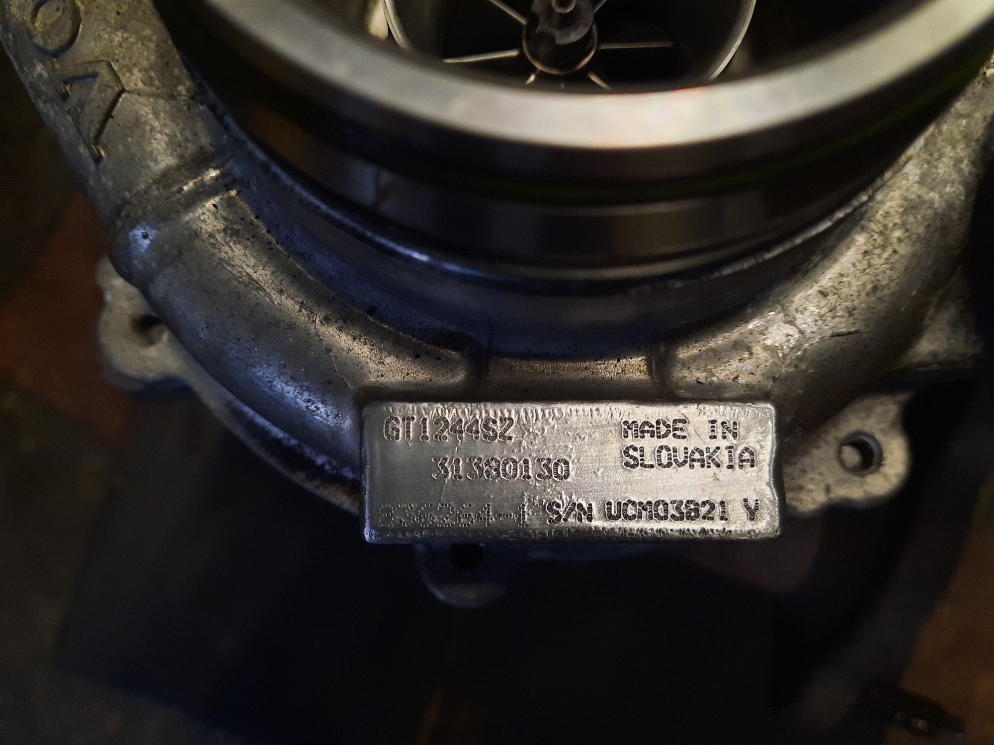Turbina turbosuflanta volvo v40 2.0d d4204t v60 2.0d 31380130