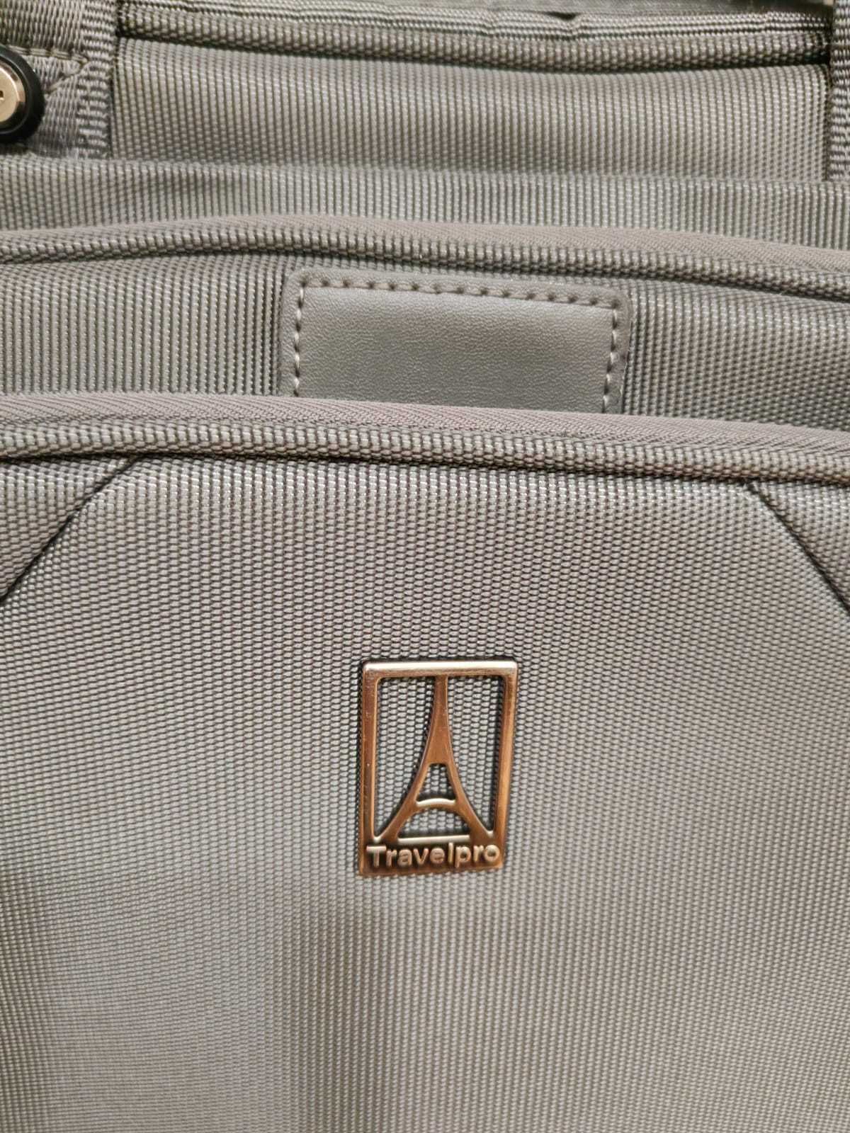 Geanta laptop si documente Travelpro (ca noua, putin folosita)