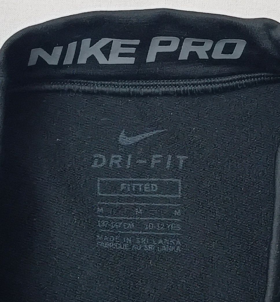 Nike PRO DRI-FIT Hyperwarm оригинална блуза ръст 137-147см Найк спорт