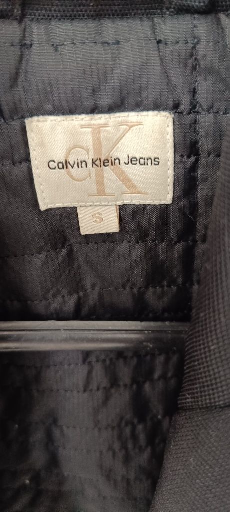 Geacă neagra scurtă Calvin Klein, CK marimea S