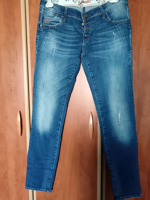 Vând Blugi Dama Mai Jeans .Co Mărimea 42