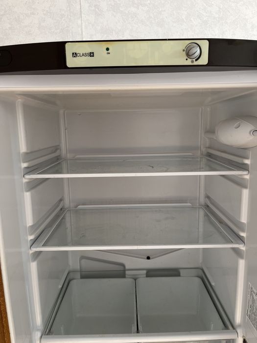 Холодильник indesit