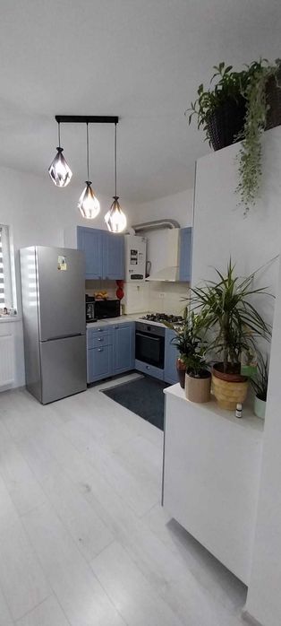 Vând mobila bucătărie MDF înfoliat