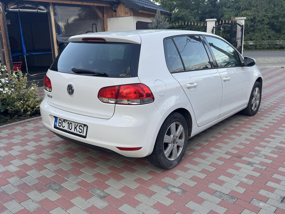 Volkswagen Golf VI