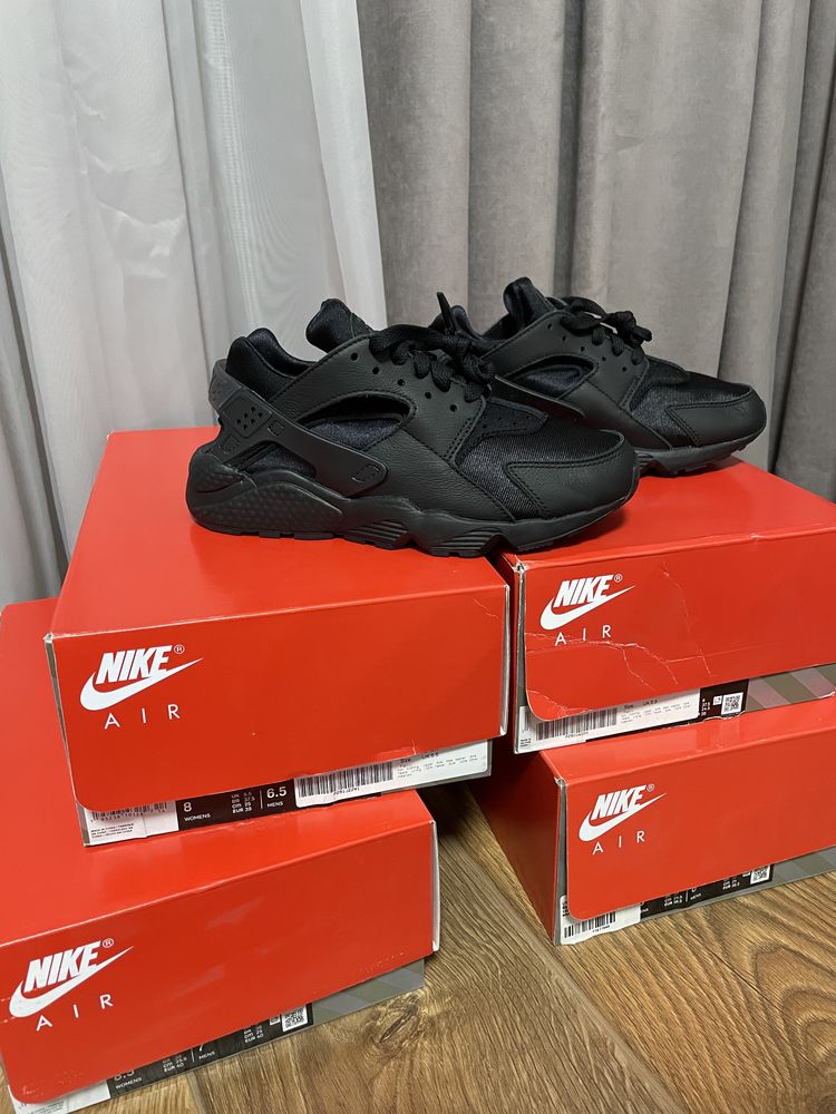 Маратонки nike huarache