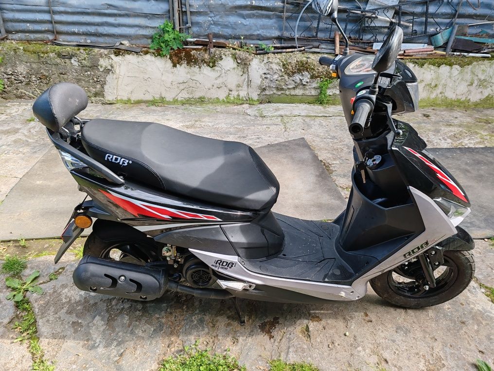 Scuter 49 cmc NOU