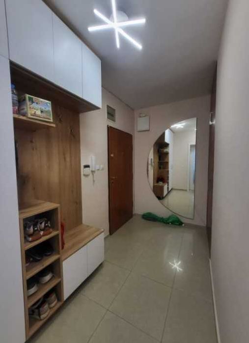 Дава се под наем Тристаен апартамент в София, Изток - 95 кв.м за 1125 € - Снимка #8