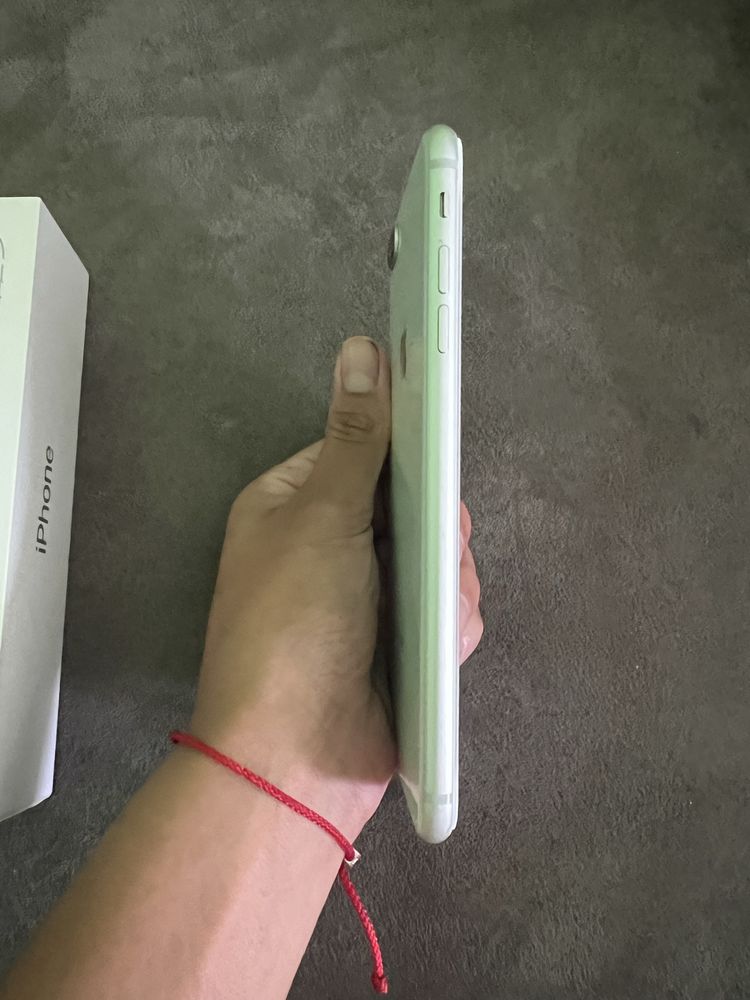 Iphone 8 + 64 G 85% батерия