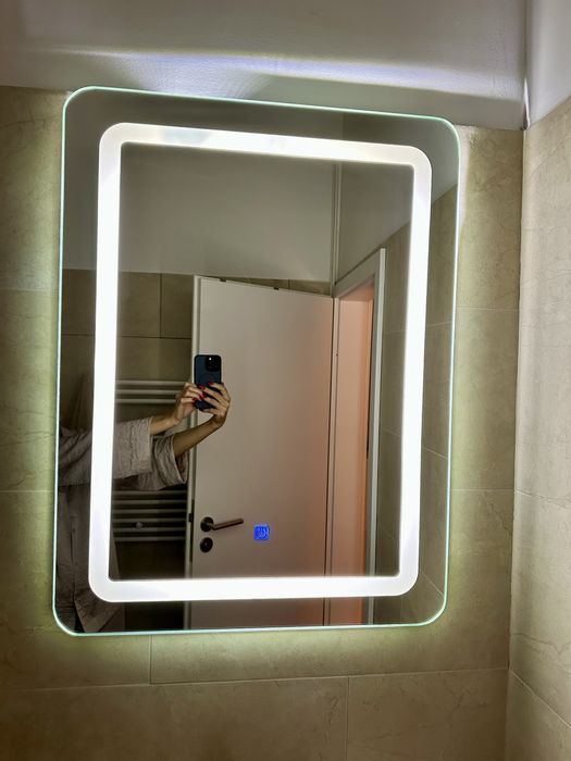 Oglinda baie LED 60x80cm