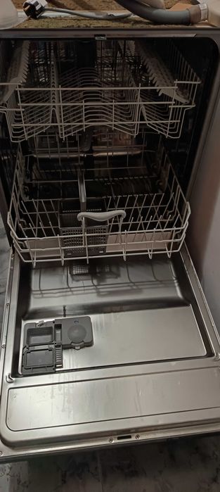 Съдомиялна Amica