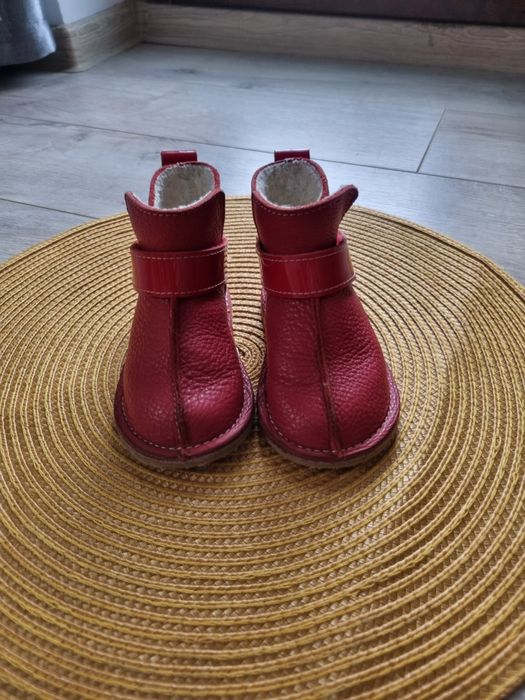 Ghete piele,mărimea 20 aproape noi