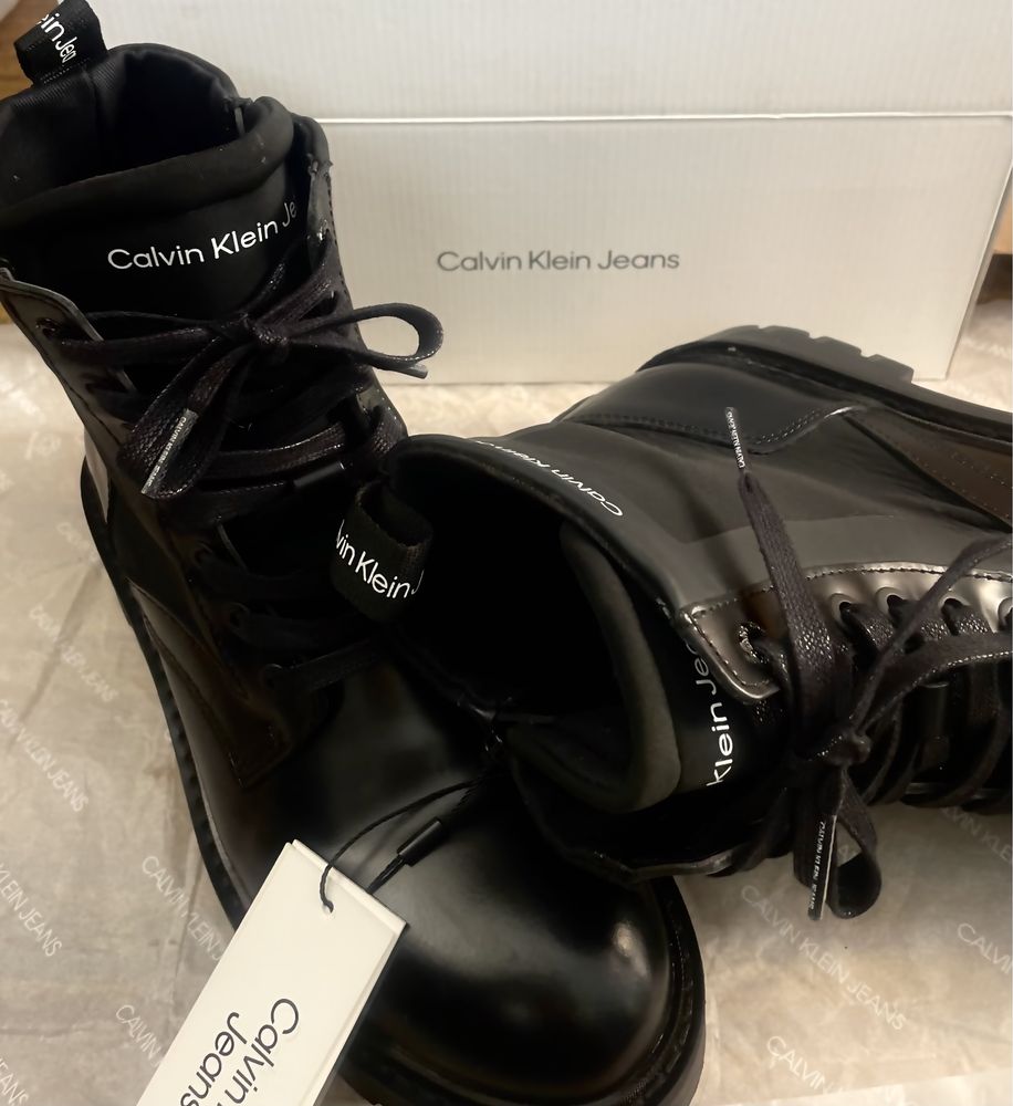 Боти Calvin Klein 38