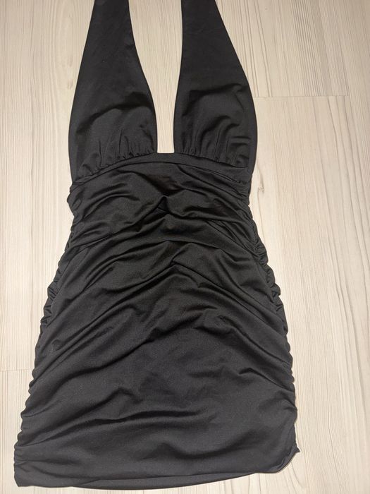 Черна къса рокля