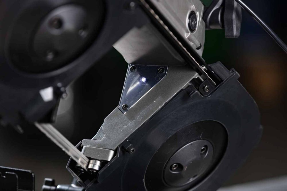 Лентоотрезна машина за метал / Лентова ножовка Scheppach MBS1200xt