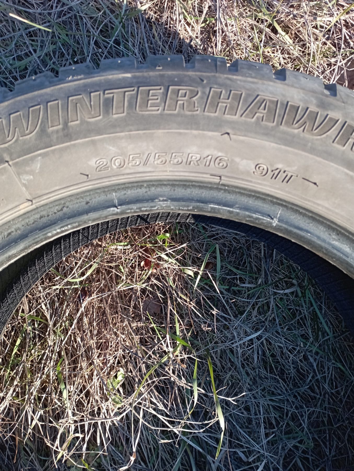 2 бр зимни гуми Firestone Winterhawk 205/55/ R16 - 5мм