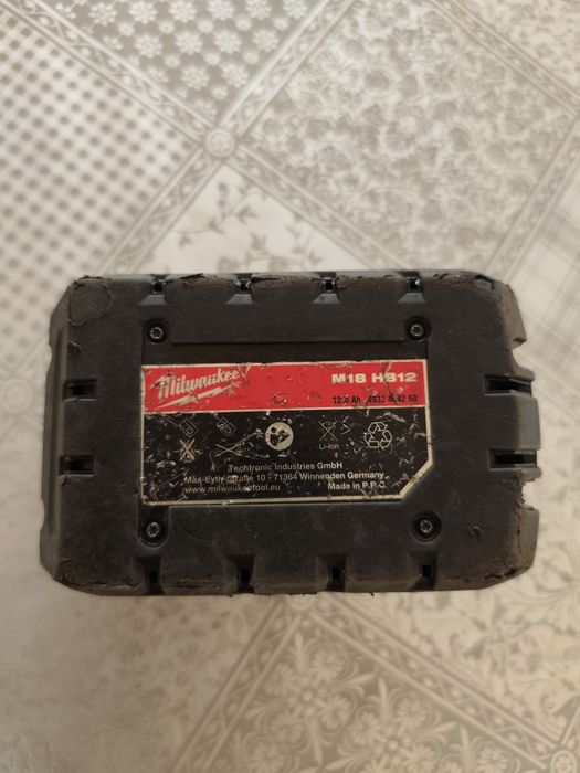 Acumulator (baterie) Milwaukee M18, 12Ah, celule Samsung noi