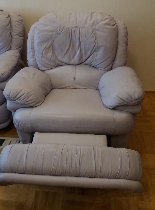 Комплект лилави естествена кожа дивани и фотьойл с релакс механизъм