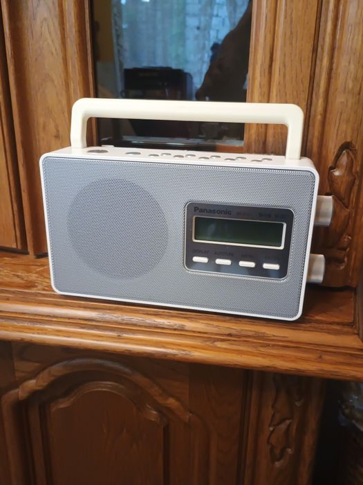 Panasonic model: RF-D10