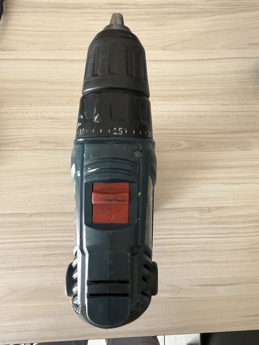 Акумулаторен винтоверт Bosch GSR 180-Li + 2x2.0 Ah батерии,зарядно