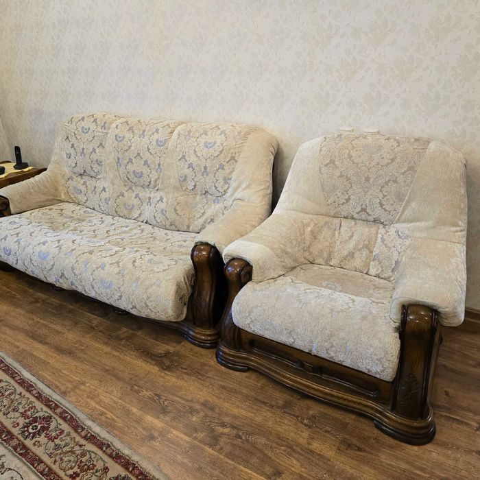 Мягкий уголок не дорого, в хорошем состоянии.