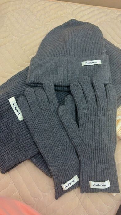 Новая Шапка, шарф и перчатки всего 6500