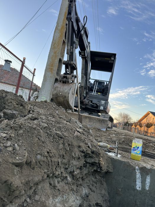 Prestari servicii sapaturi excavari demolari miniexcavator buldo