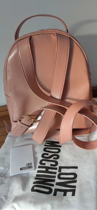 Ghiozdan love moschino