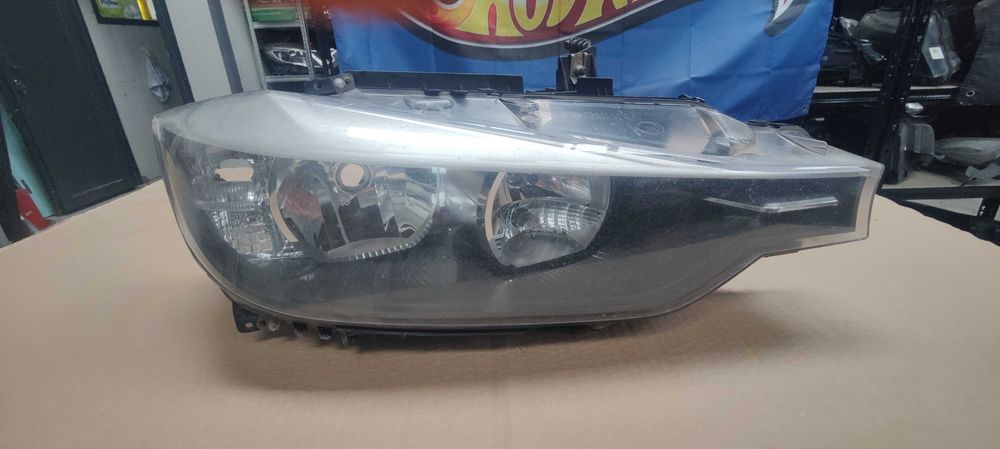 far dreapta bmw seria 3 f30 halogen
