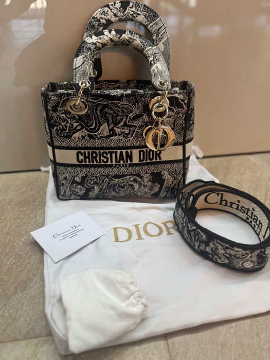 Дамска чанта нова