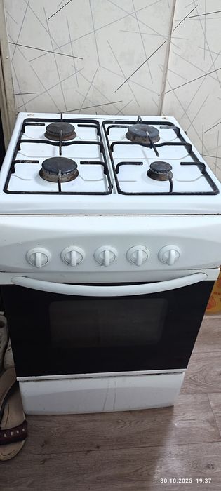 Продам газовый плита Elenberg