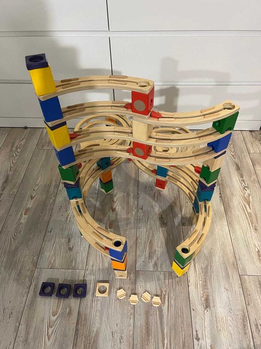 Hape Quadrilla „Cyclone” – set pista cu bile