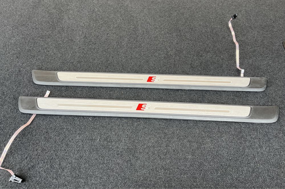 Ornament / Ornamente praguri fata stanga dreapta SLine Audi A4 B9 A5