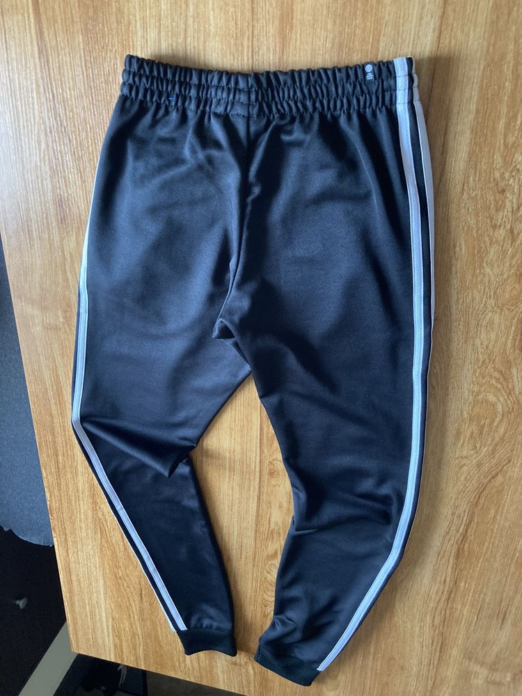 Оригинално долнище Adidas