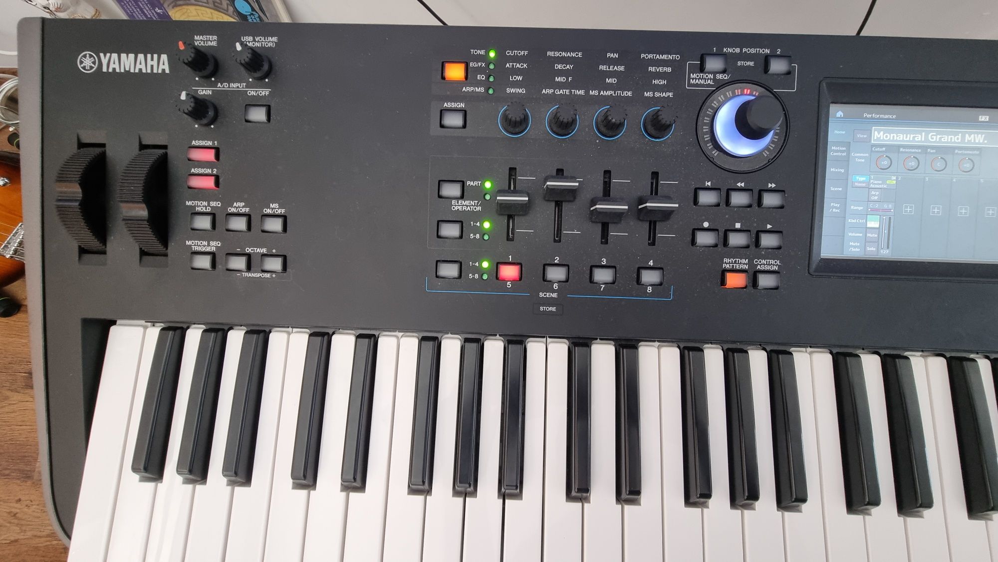 YAMAHA MODX 7 синтезатор