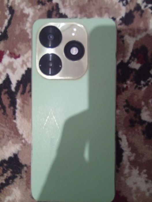 Tecno spark 20c  срочно