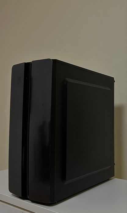 PC- Calculator Gaming I5-10400F, AMD Radeon RX 6600, SSD 512GB M.2